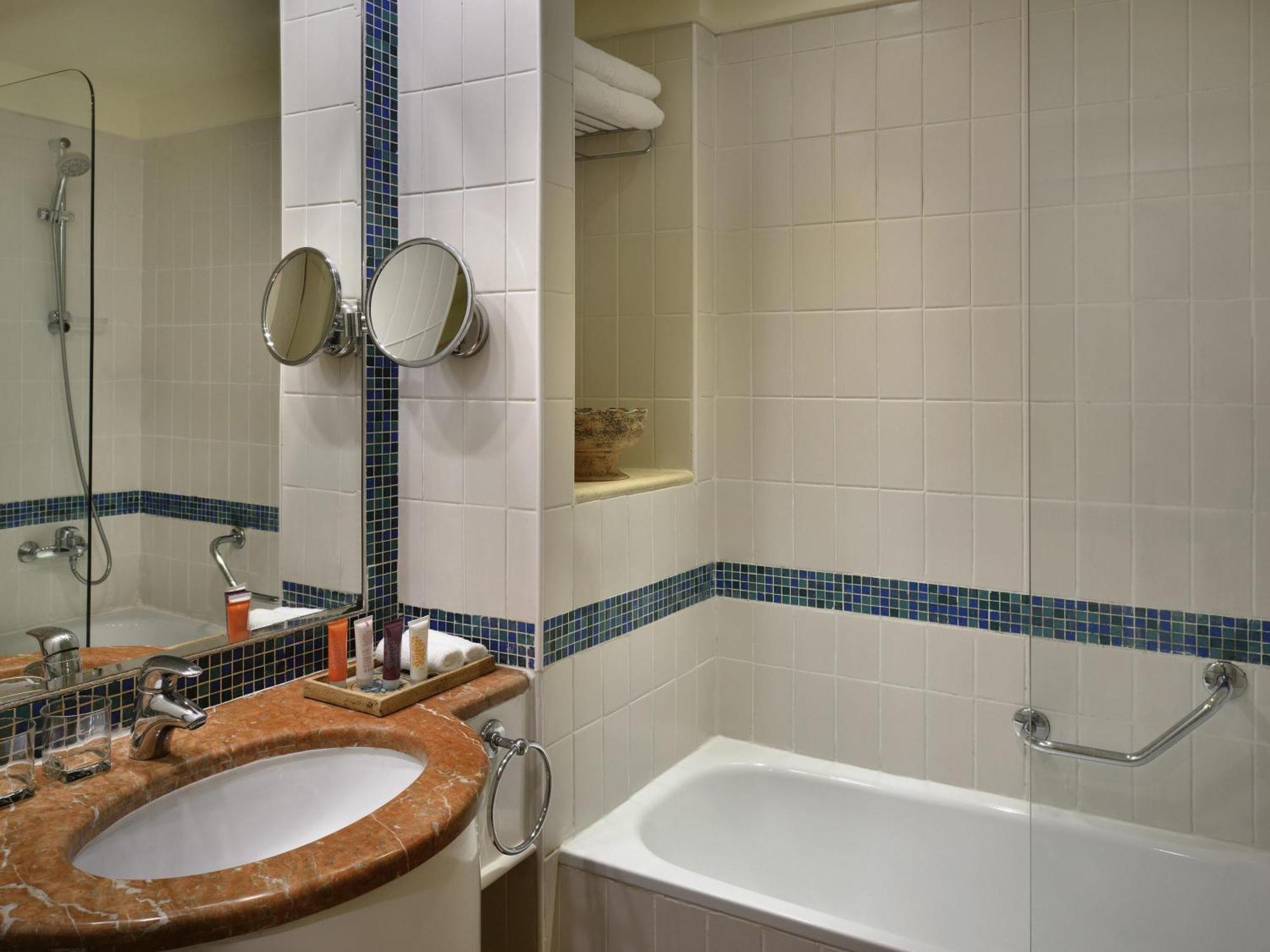 Classic Twin Room Sea View